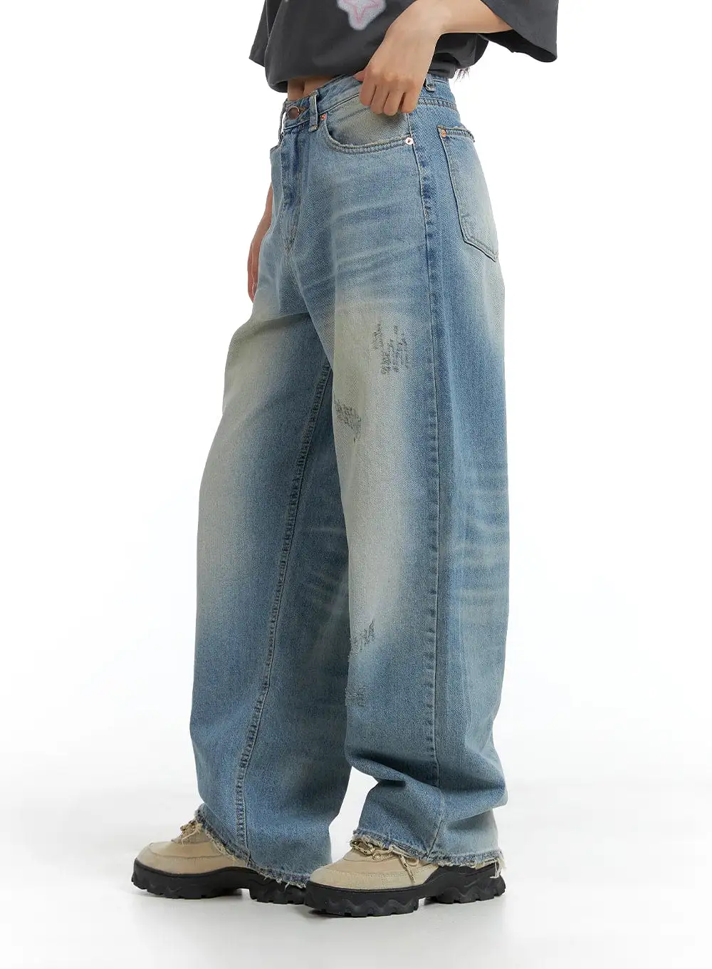 Distressed Baggy Straight Jeans CM418