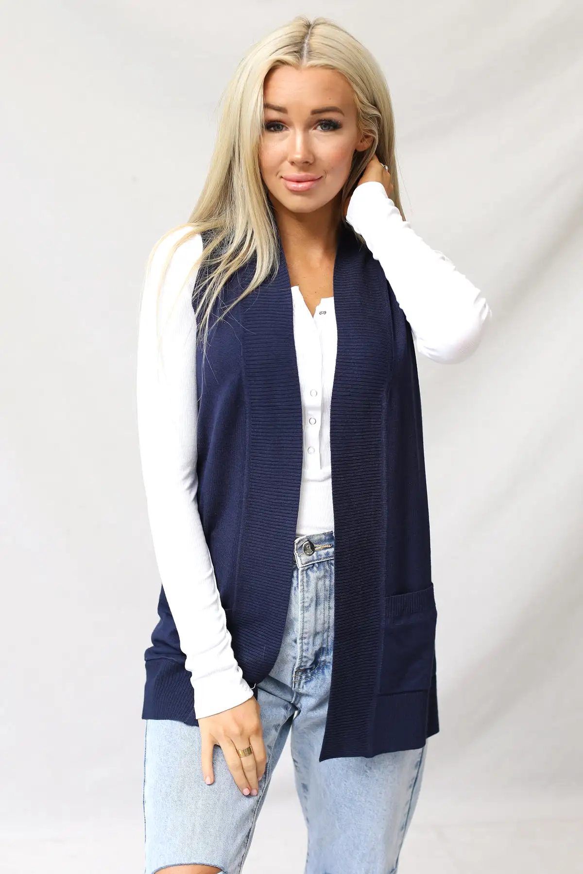 Gentry Open Front Sleeveless Cardigan