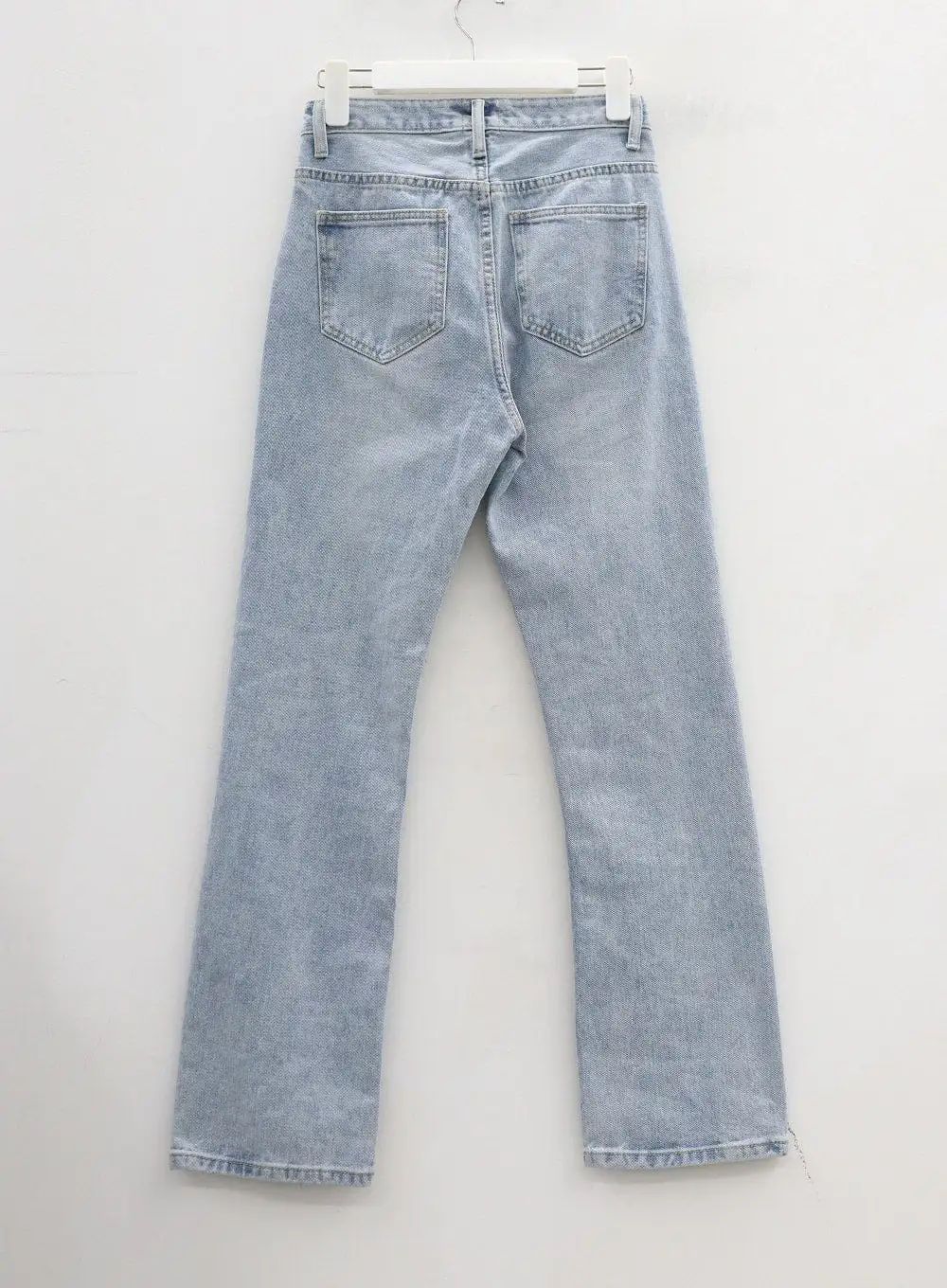 Light Wash Jeans OF302