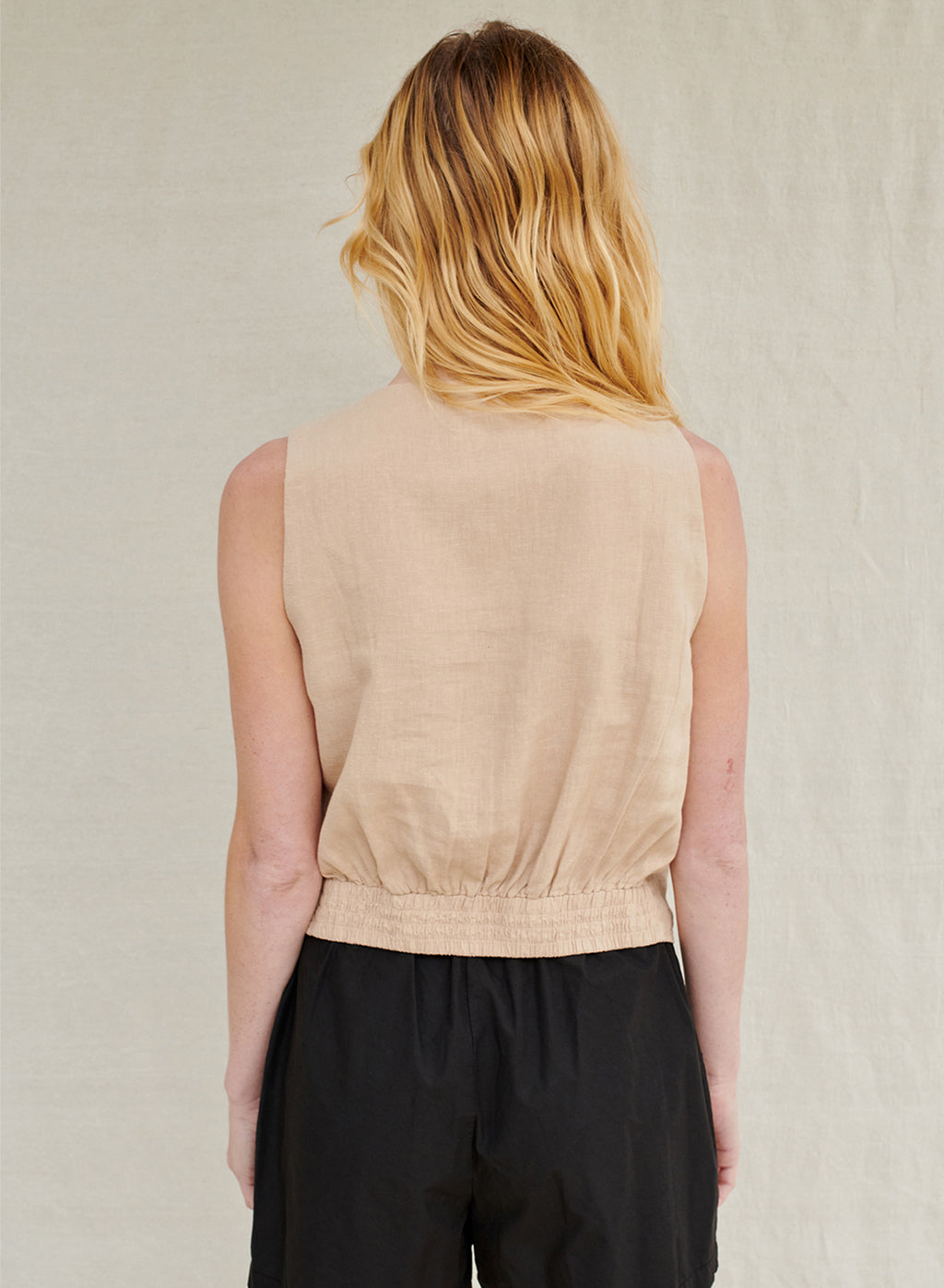 Linen Pocket Vest in Wheat