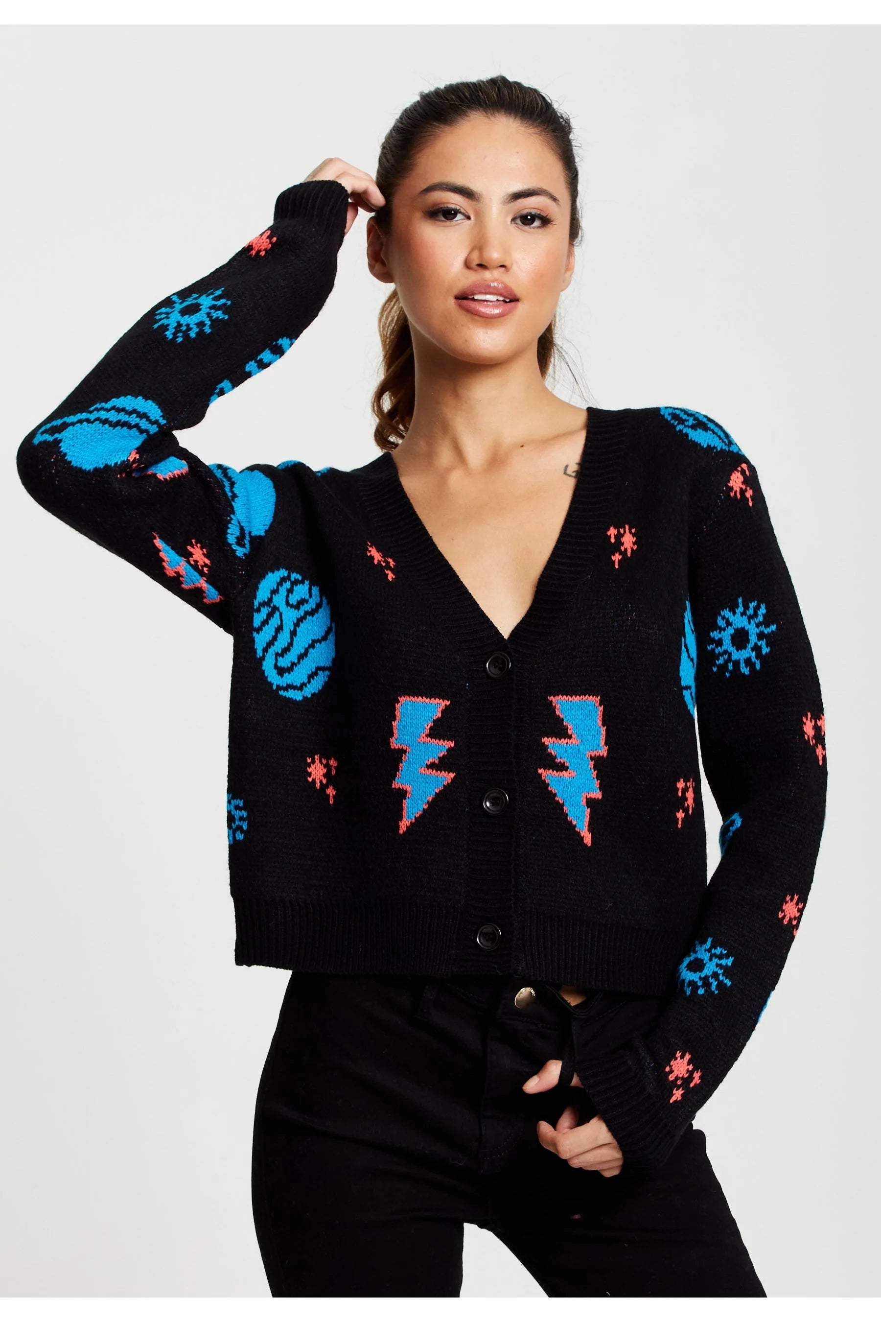 Liquorish Cosmic Pattern Cropped Cardigan In Black