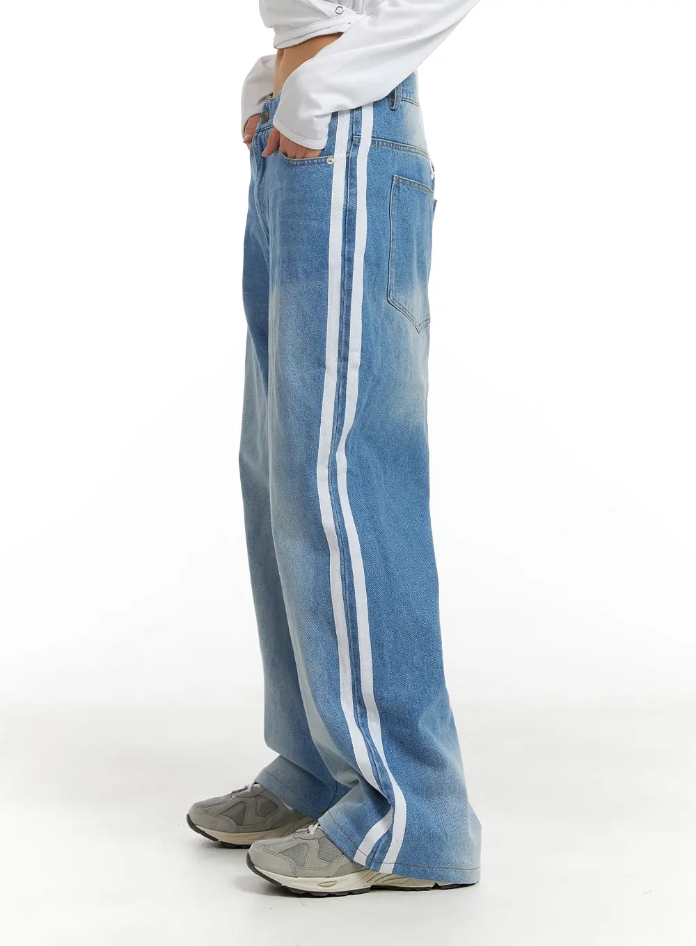 Low Waist Striped Baggy Jeans (UNISEX) CM407