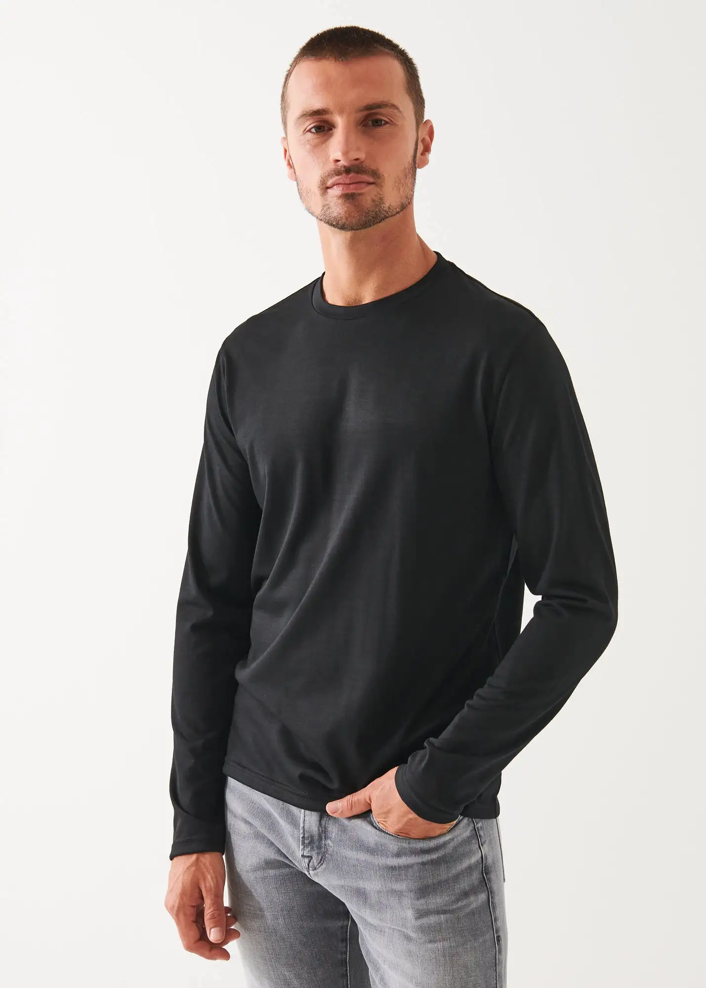 REDA ACTIVE WOOL LONG-SLEEVE KNIT T-SHIRT