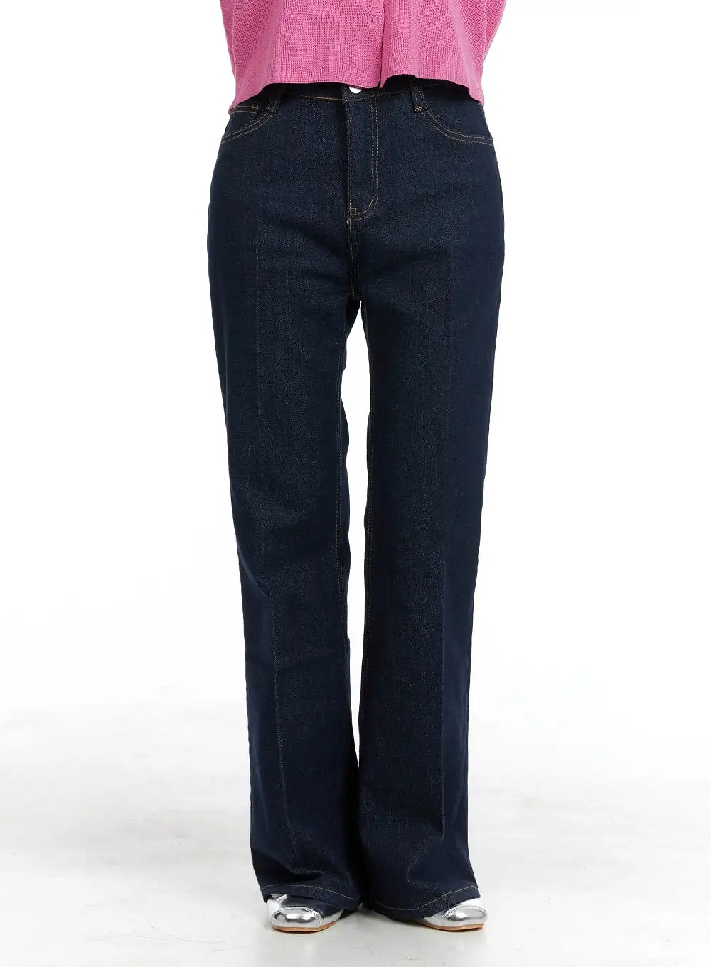 Solid Semi-Flared Jeans OM419